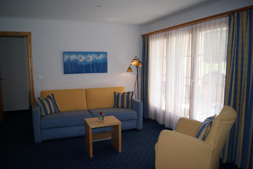 Ferienwohnungen Hotel Allegra زوز المظهر الخارجي الصورة