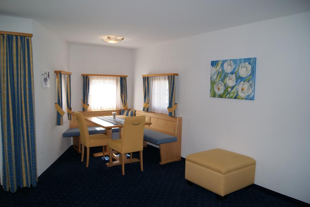 Ferienwohnungen Hotel Allegra زوز المظهر الخارجي الصورة